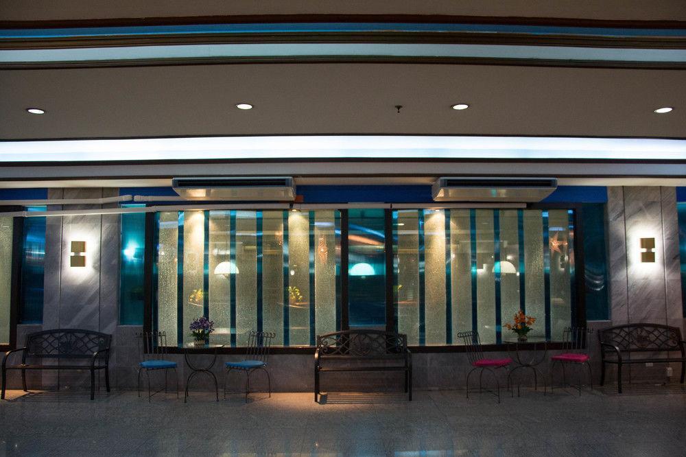 Maxx Hotel Bangkok Exteriör bild